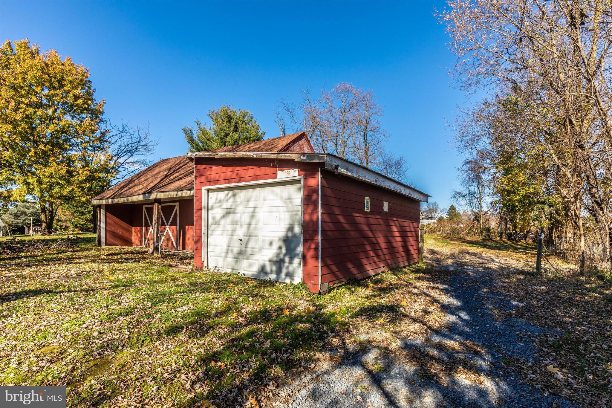 20710 Netz Road Boonsboro, MD 21713 - Photo 25 of 27 Detached Garage with connecting Barn