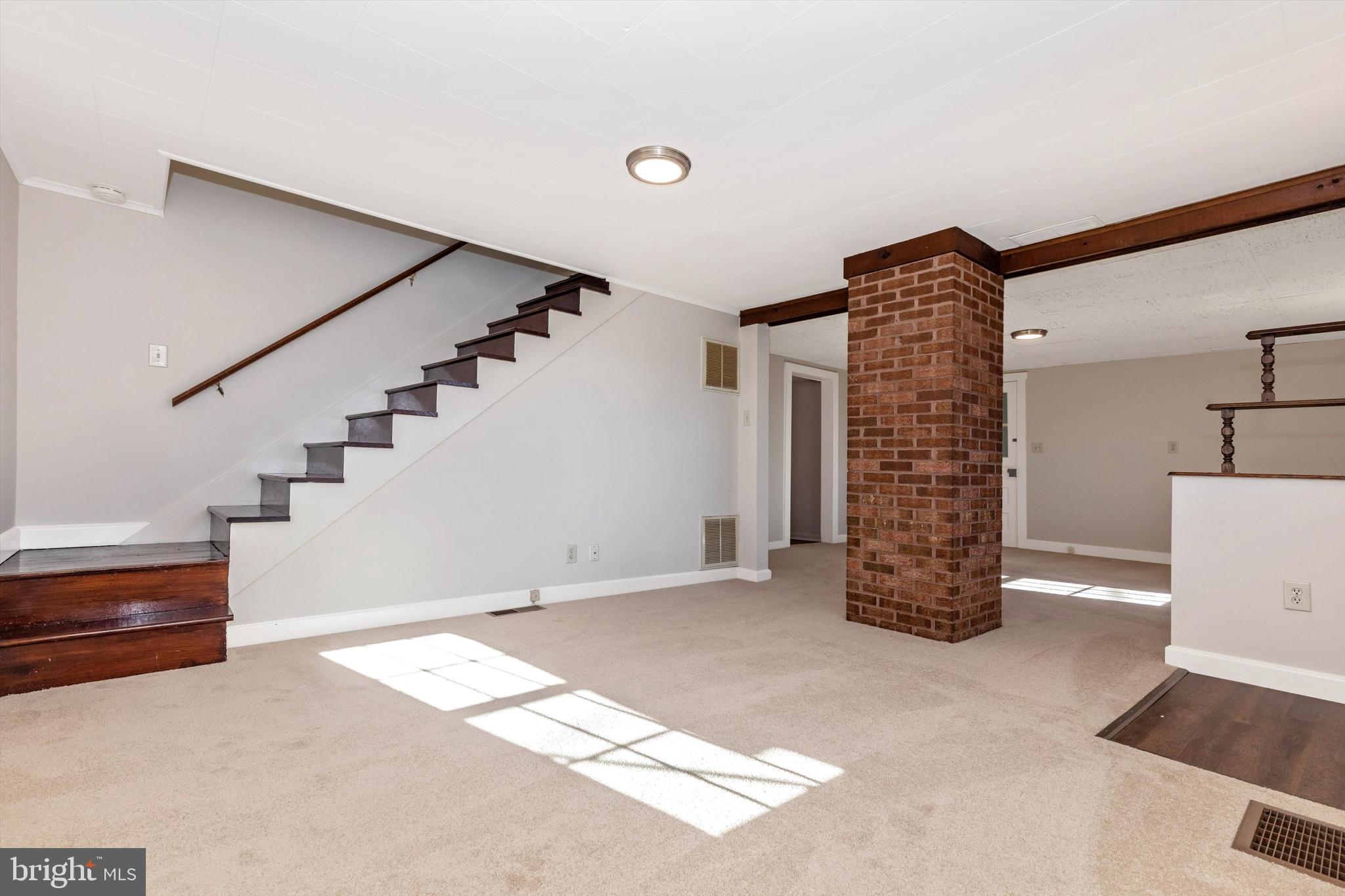 20710 Netz Road Boonsboro, MD 21713 - Photo 5 of 27 Living Room w/ brand new carpet and paint!