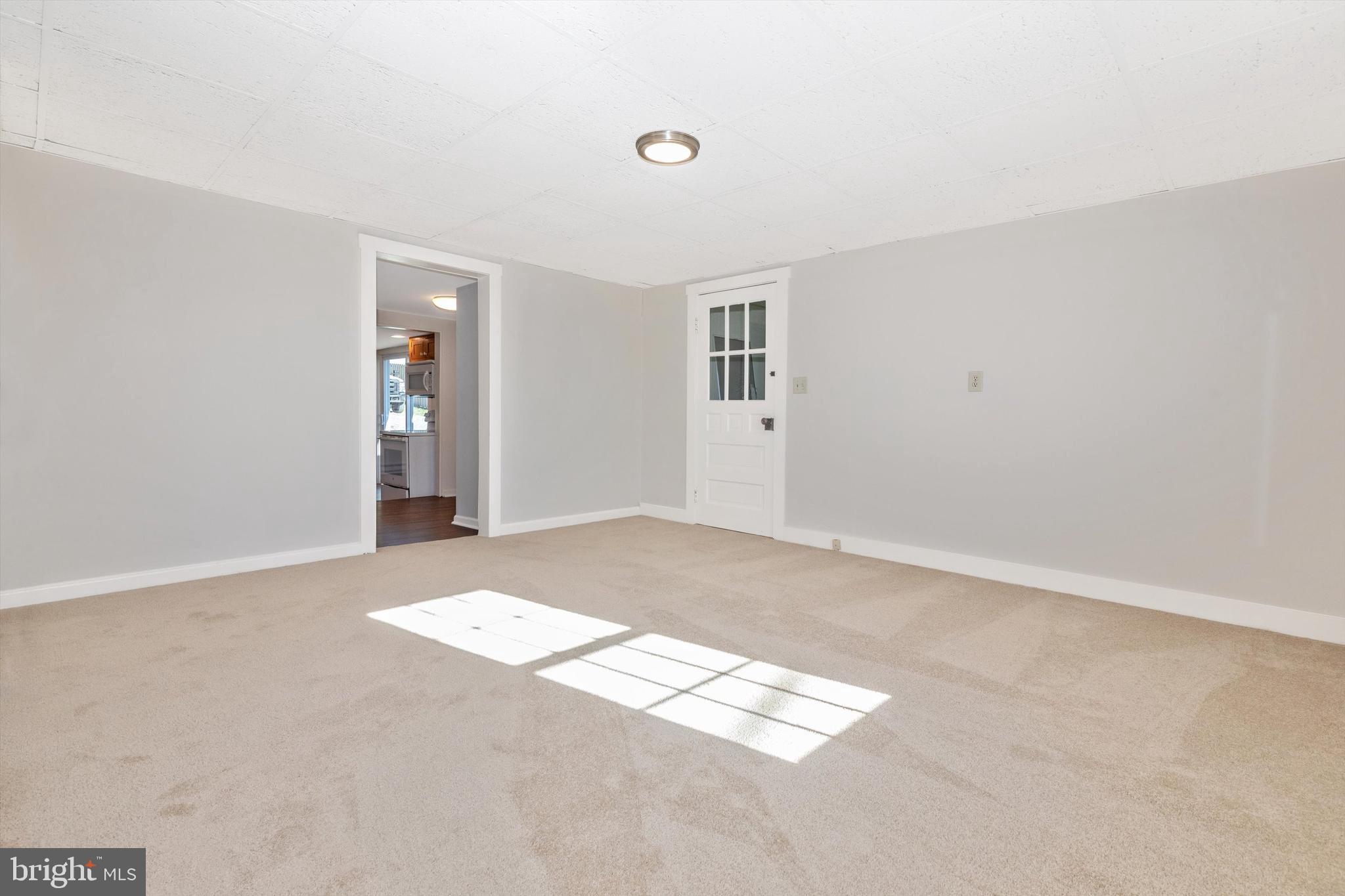 20710 Netz Road Boonsboro, MD 21713 - Photo 7 of 27 Dining Area or Extra Living Space w/ New Carpet!