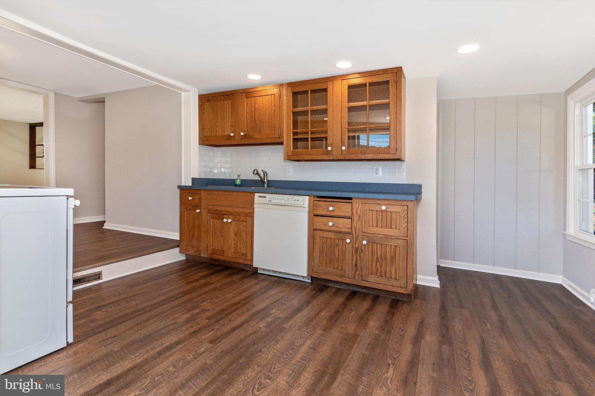 20710 Netz Road Boonsboro, MD 21713 - Photo 10 of 27 Freshly painted kitchen with new flooring