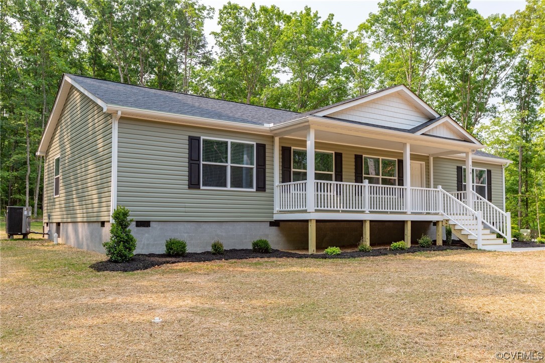 778 Bryants Ford Road Fork Union, VA 23055 - Photo 2 of 50 a front view of a house with a yard