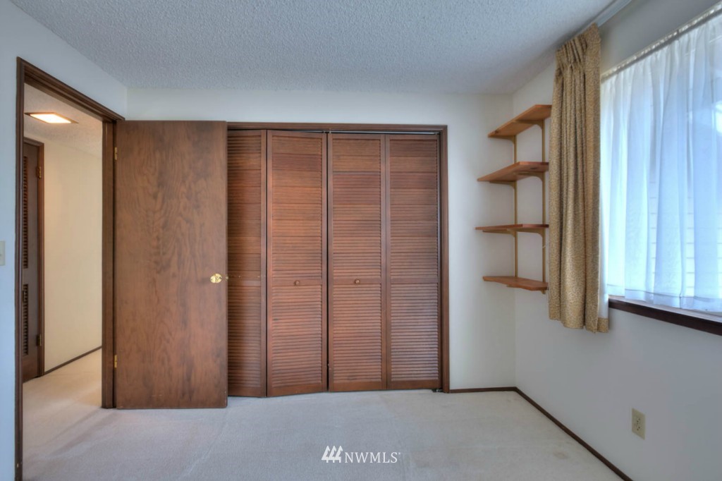 14313 Southeast 163rd Street Renton, WA 98058 - Photo 14 of 24 Gallery Image 14