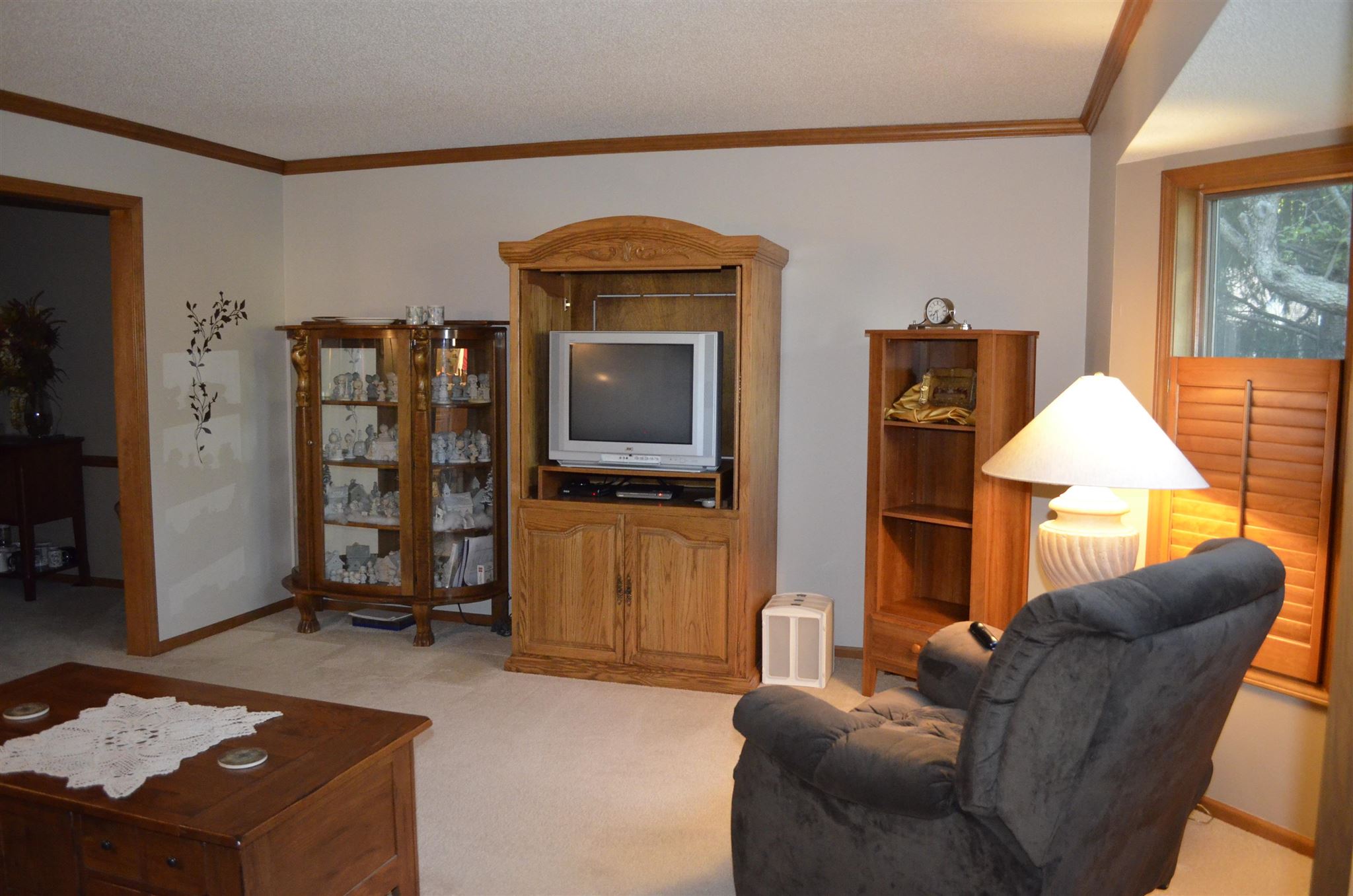 6117 Spring Pond Road Fort Wayne, IN 46845 - Photo 4 of 28