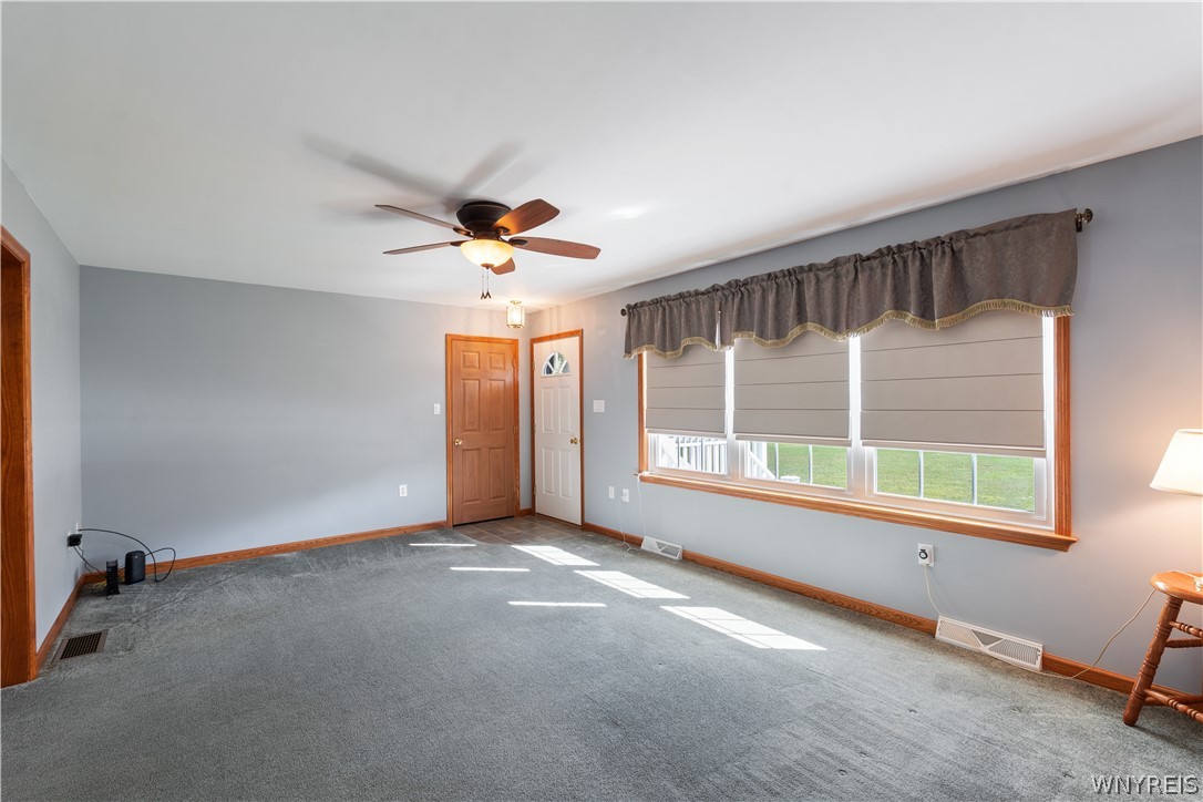 6820 West View Drive Perry, NY 14530 - Photo 14 of 49 Living Room