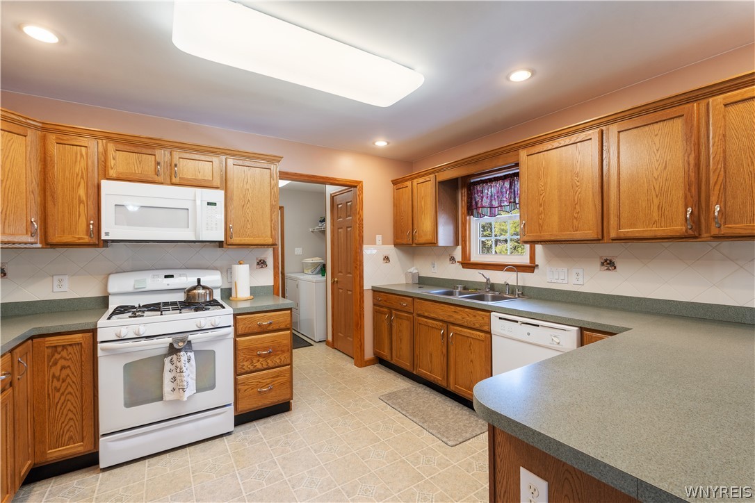 6820 West View Drive Perry, NY 14530 - Photo 21 of 49 Kitchen