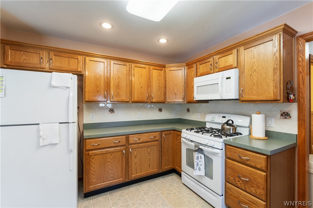 6820 West View Drive Perry, NY 14530 - Photo 24 of 49 Kitchen