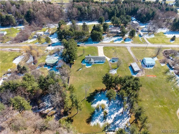 $329,900 | 6820 West View Drive, Perry, NY 14530