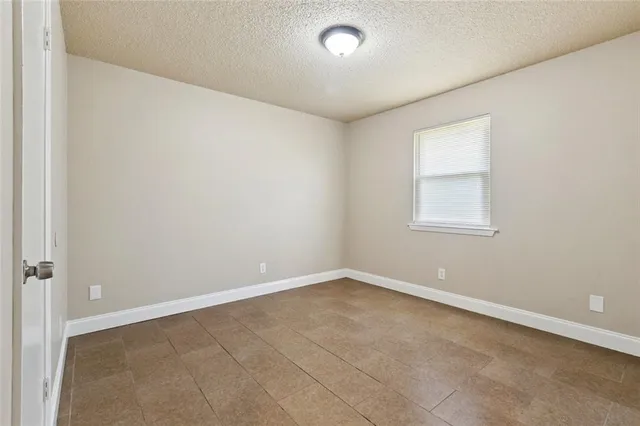 $1,800 | 2808 Doreen Lane, Marrero, LA 70072