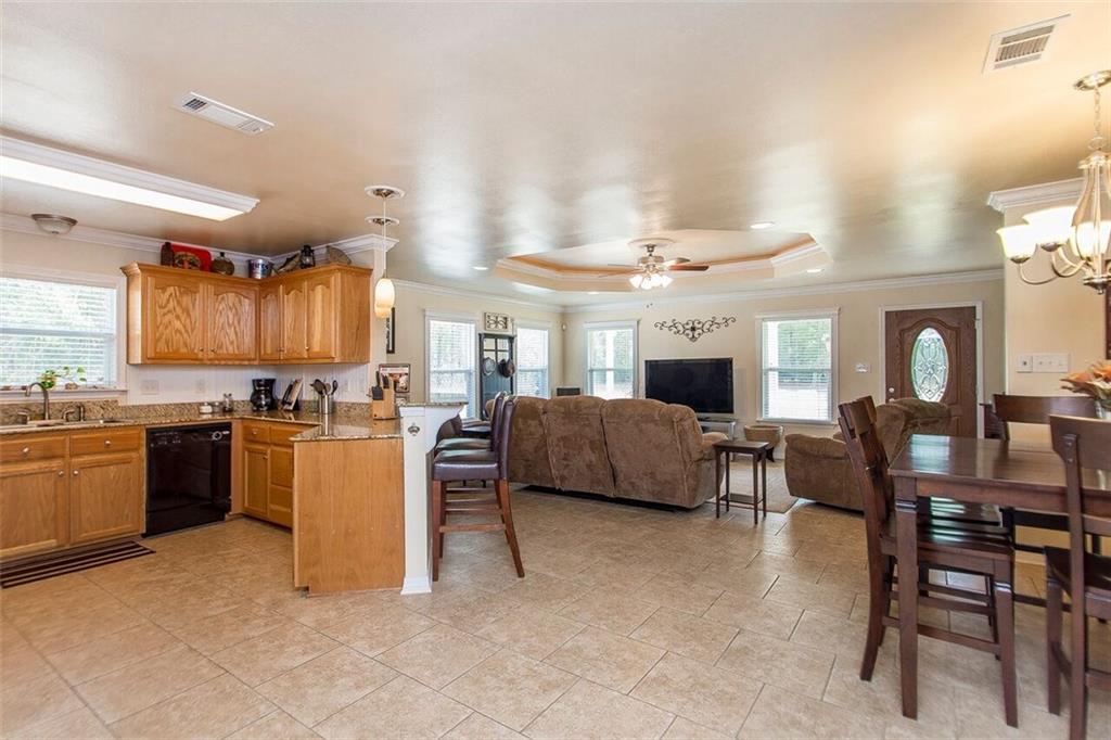 29181 Wagner Road Albany, LA 70711 - Photo 8 of 25