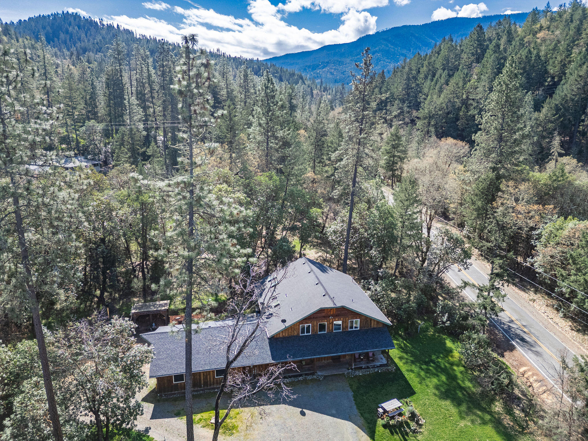 267 Grays Creek Road Grants Pass, OR 97527 - Photo 8 of 72