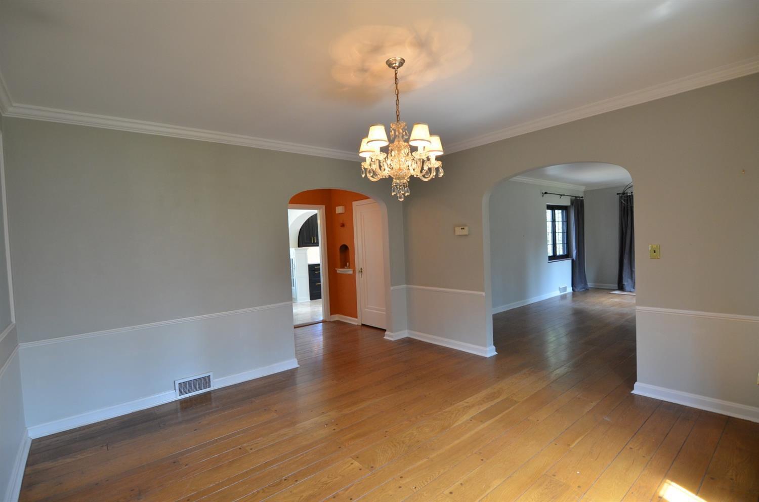 7619 Montgomery Road Cincinnati, OH 45236 - Photo 14 of 36