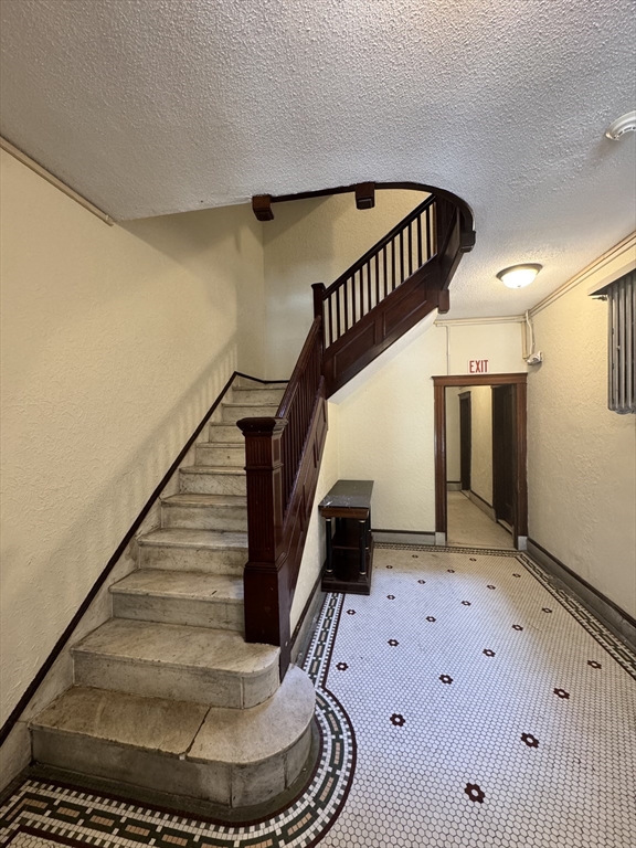 24 Sidlaw Road, Unit 8 Boston, MA 02135 - Photo 3 of 21