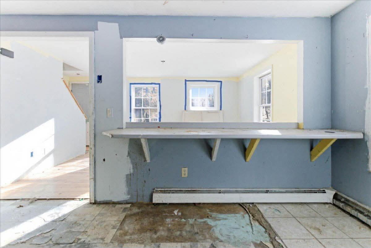 374 New Dam Road Waterboro, ME 04061 - Photo 5 of 34 30330b49d755569dc19705bffdd88e93