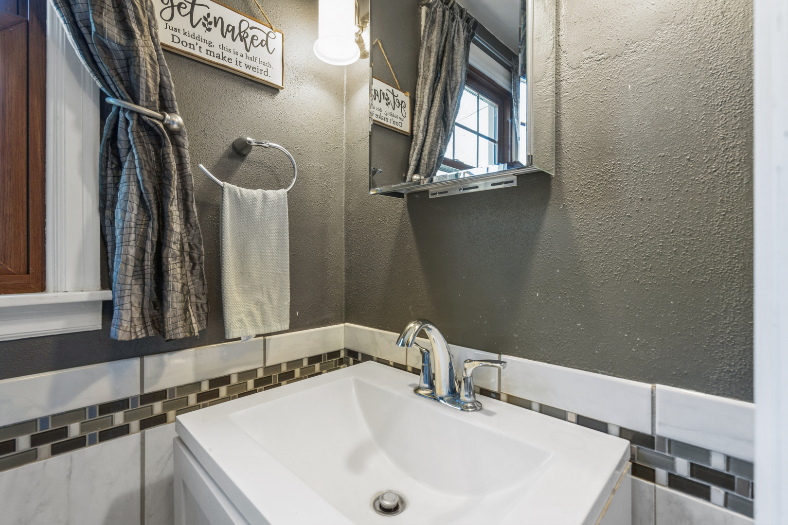 3148 Lincoln Way Clinton, IA 52732 - Photo 12 of 24