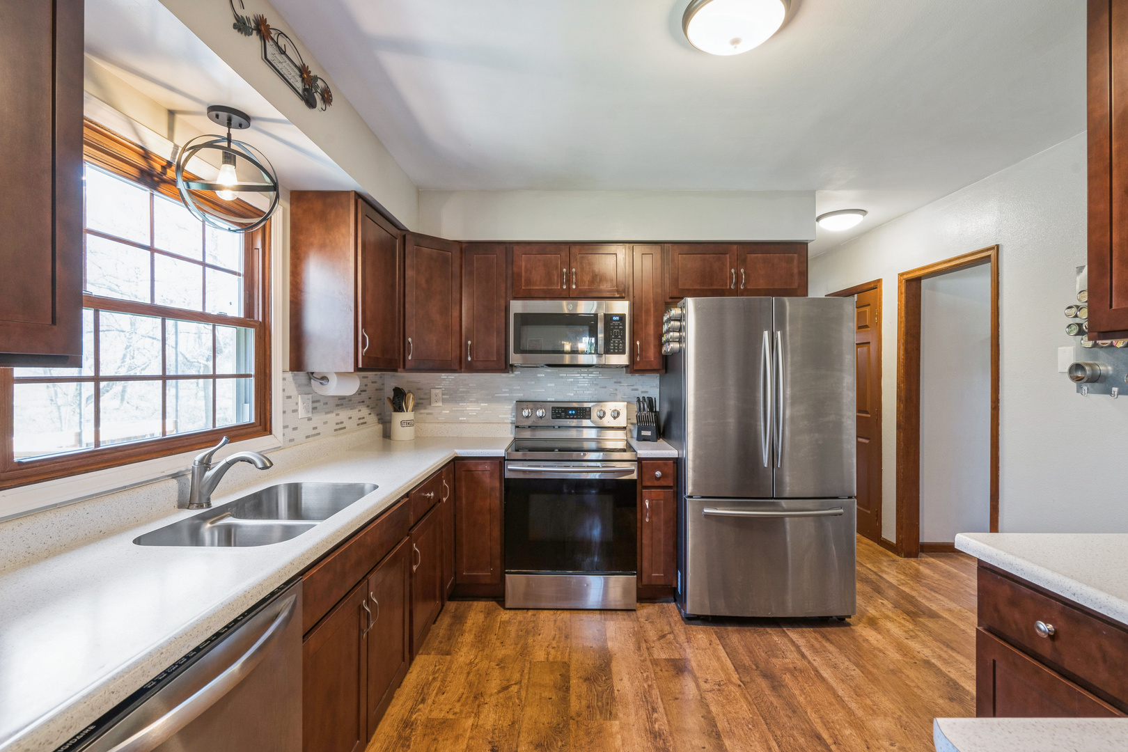 3148 Lincoln Way Clinton, IA 52732 - Photo 8 of 24