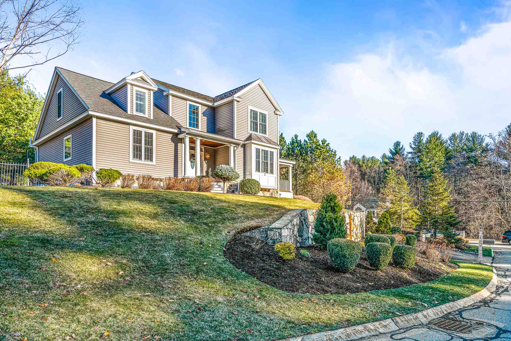 2 Castle Ridge Road Salem, NH 03079 - Photo 2 of 40