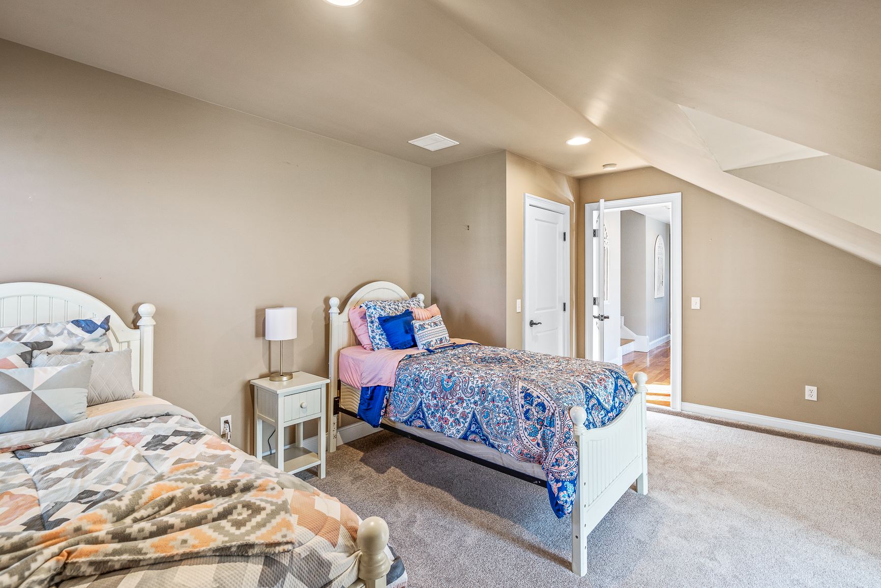 2 Castle Ridge Road Salem, NH 03079 - Photo 30 of 40