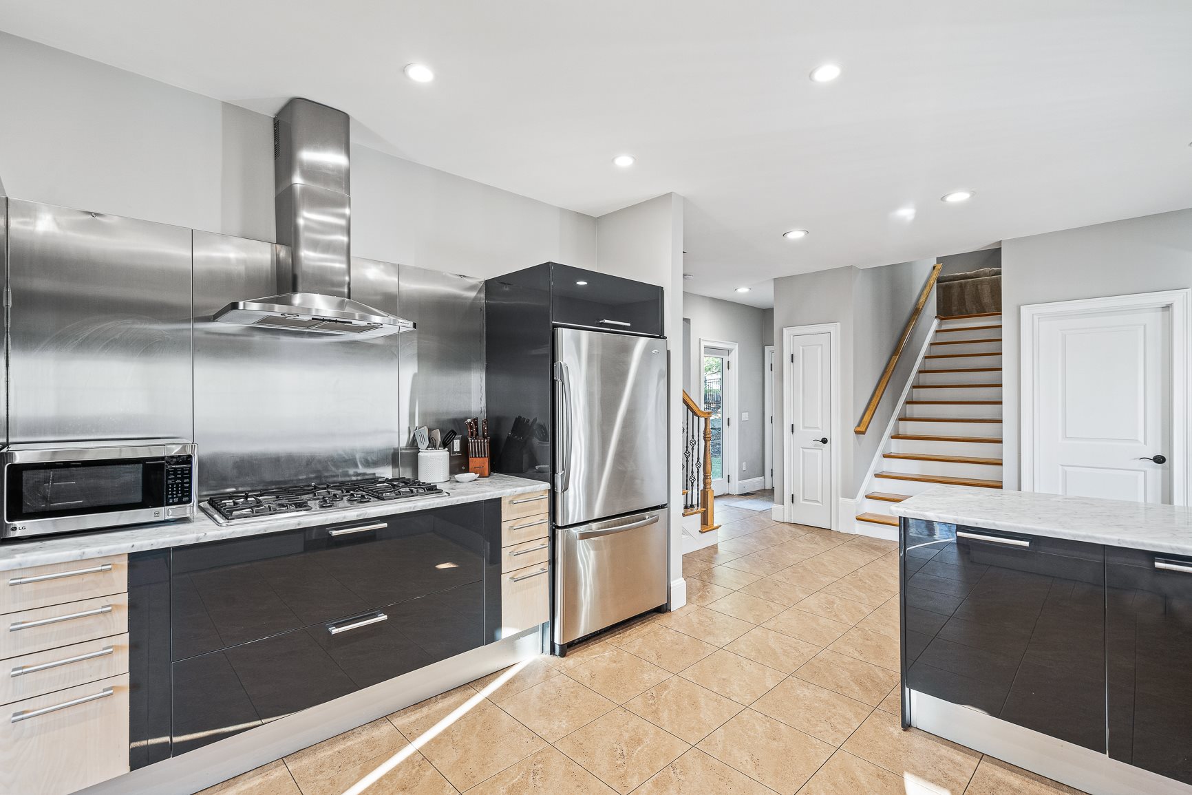 2 Castle Ridge Road Salem, NH 03079 - Photo 8 of 40