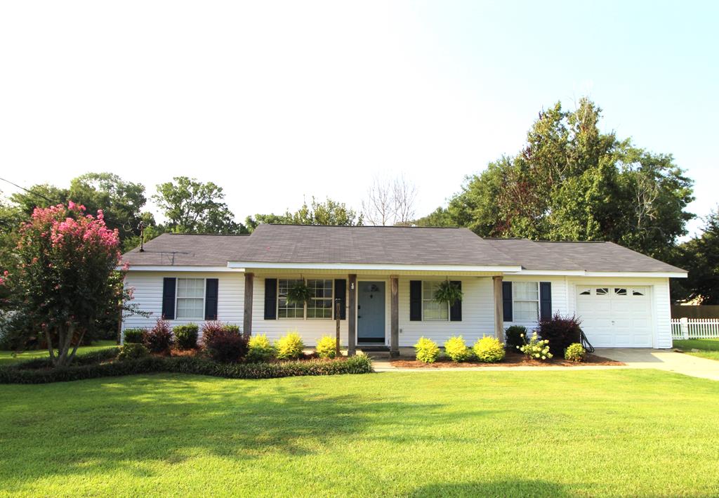 106 Rickey Court Dothan, AL 36301 - Photo 1 of 20 Main View