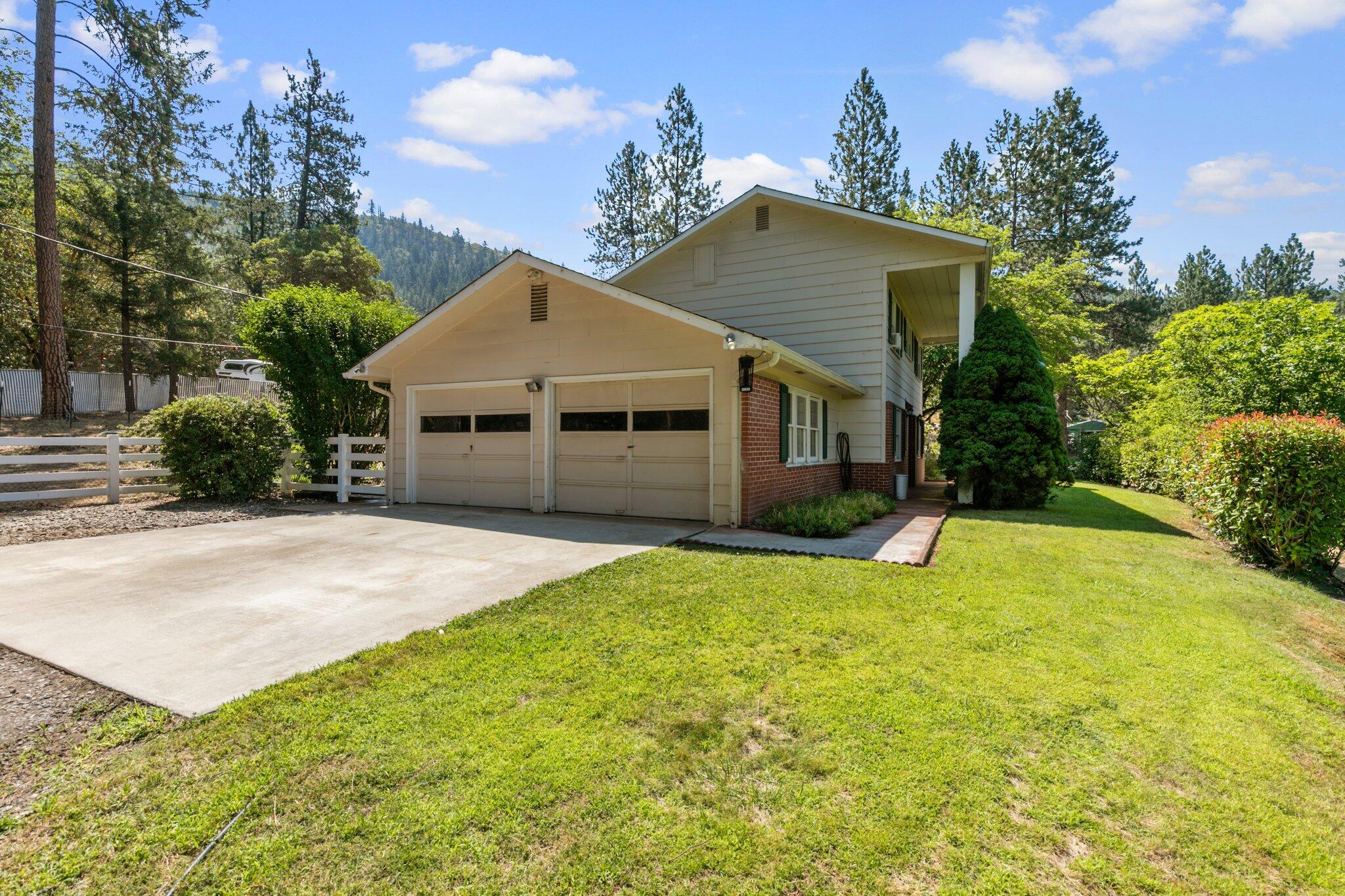 946 Wards Creek Road Rogue River, OR 97537 - Photo 7 of 56 15-web-or-mls-IMGM9236