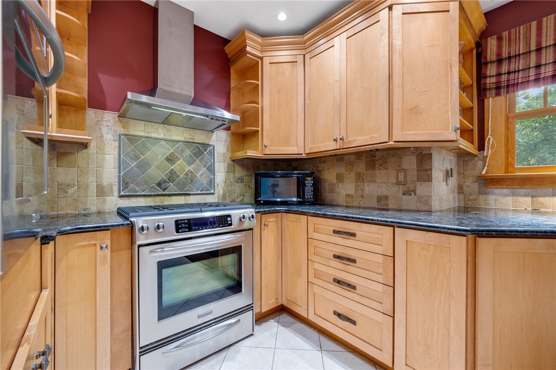 156 Windemere Road Rochester, NY 14610 - Photo 17 of 49 Gallery Image 17