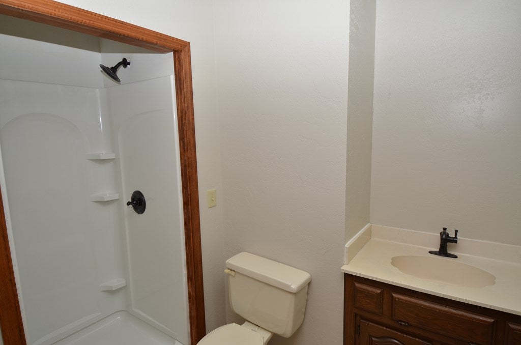 2897 Edmonton Road Glasgow, KY 42141 - Photo 9 of 14 Gallery Image 9