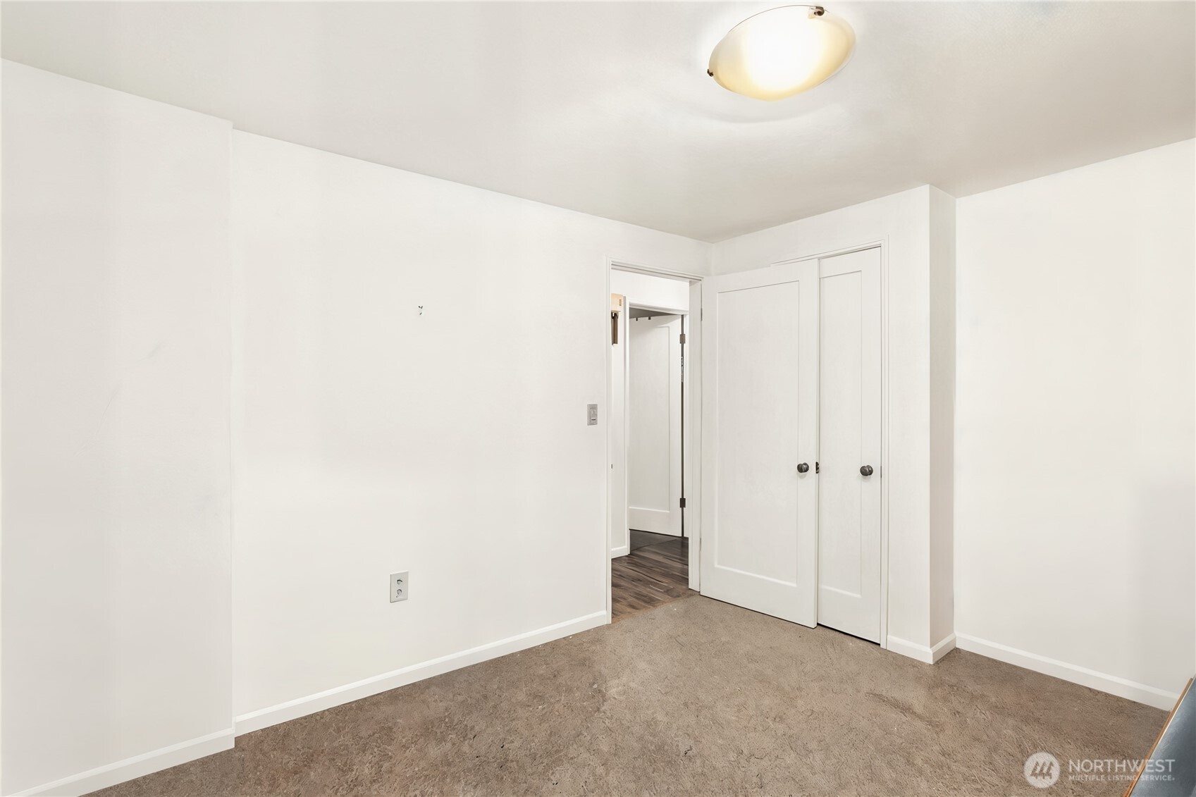 3542 43rd Avenue West Seattle, WA 98199 - Photo 17 of 39