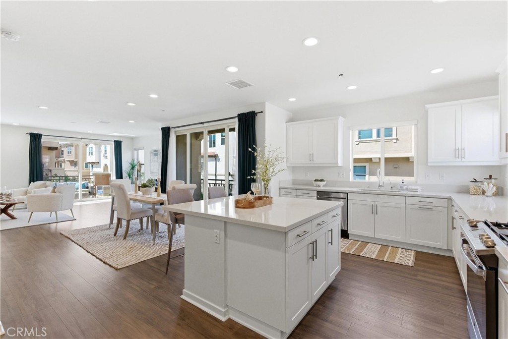 600 Shadowbrook Lake Forest, CA 92610 - Photo 12 of 50