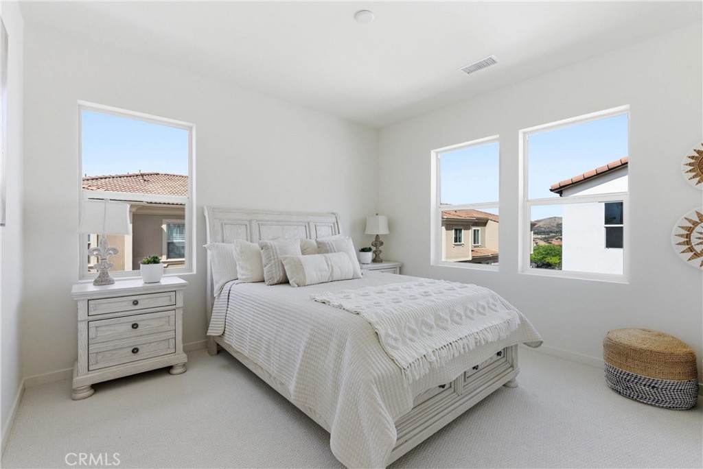 600 Shadowbrook Lake Forest, CA 92610 - Photo 20 of 50