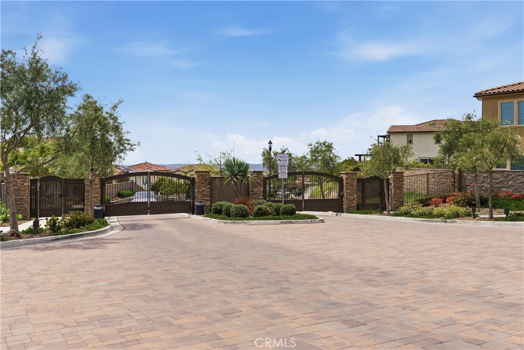 600 Shadowbrook Lake Forest, CA 92610 - Photo 34 of 50