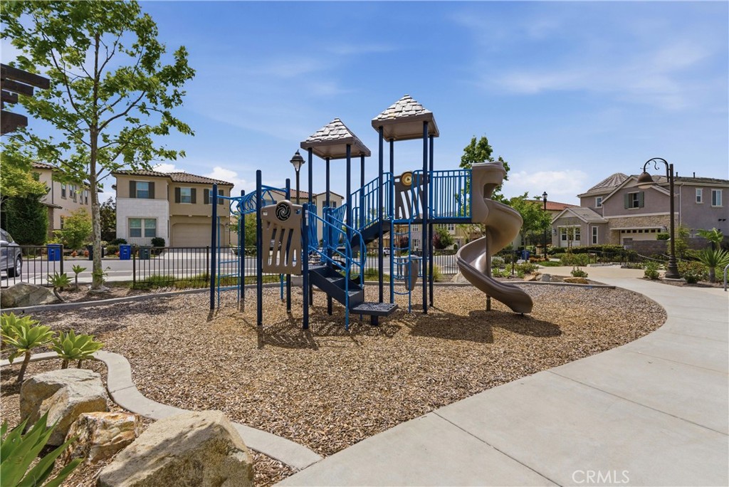 600 Shadowbrook Lake Forest, CA 92610 - Photo 43 of 50