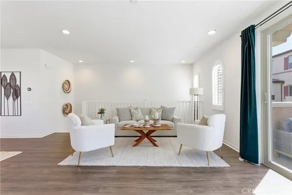 $1,169,000 | 600 Shadowbrook, Lake Forest, CA 92610