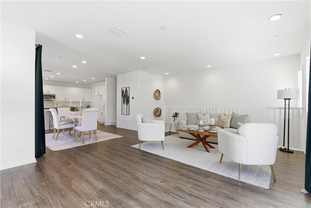 600 Shadowbrook Lake Forest, CA 92610 - Photo 7 of 50