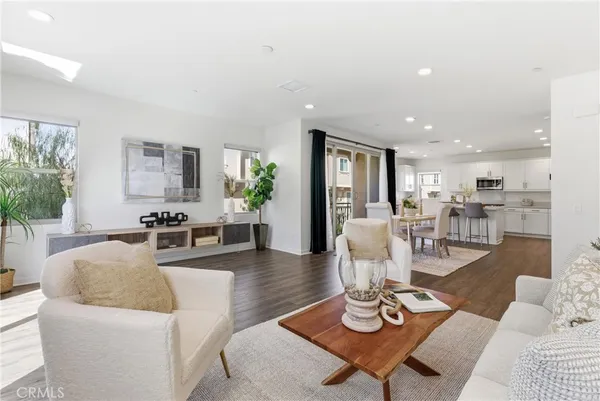 $1,169,000 | 600 Shadowbrook, Lake Forest, CA 92610
