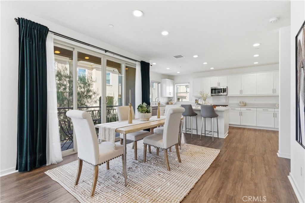 600 Shadowbrook Lake Forest, CA 92610 - Photo 9 of 50