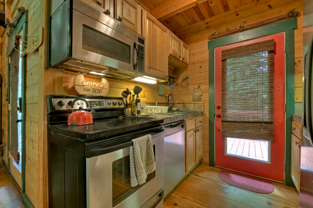 119 Farmstead Road Ellijay, GA 30540 - Photo 6 of 30