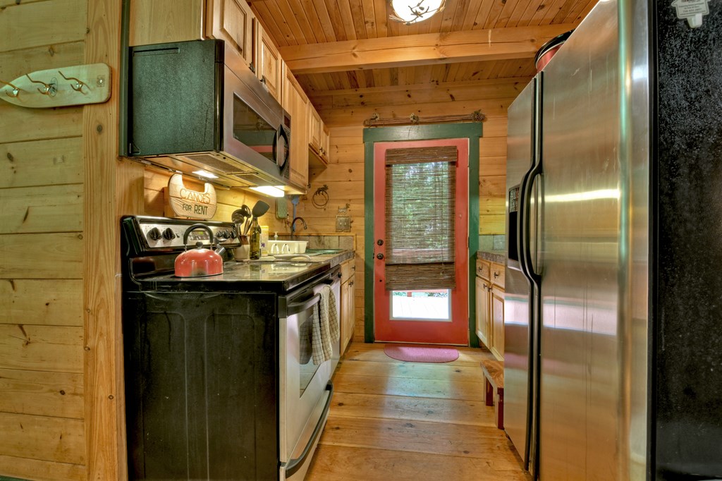 119 Farmstead Road Ellijay, GA 30540 - Photo 8 of 30