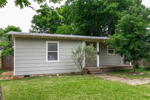 $2,999 | 1713 Cullen Avenue, Austin, TX 78757