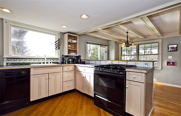 23 Nonantum Road Marblehead, MA 01945 - Photo 7 of 19 Gallery Image 7