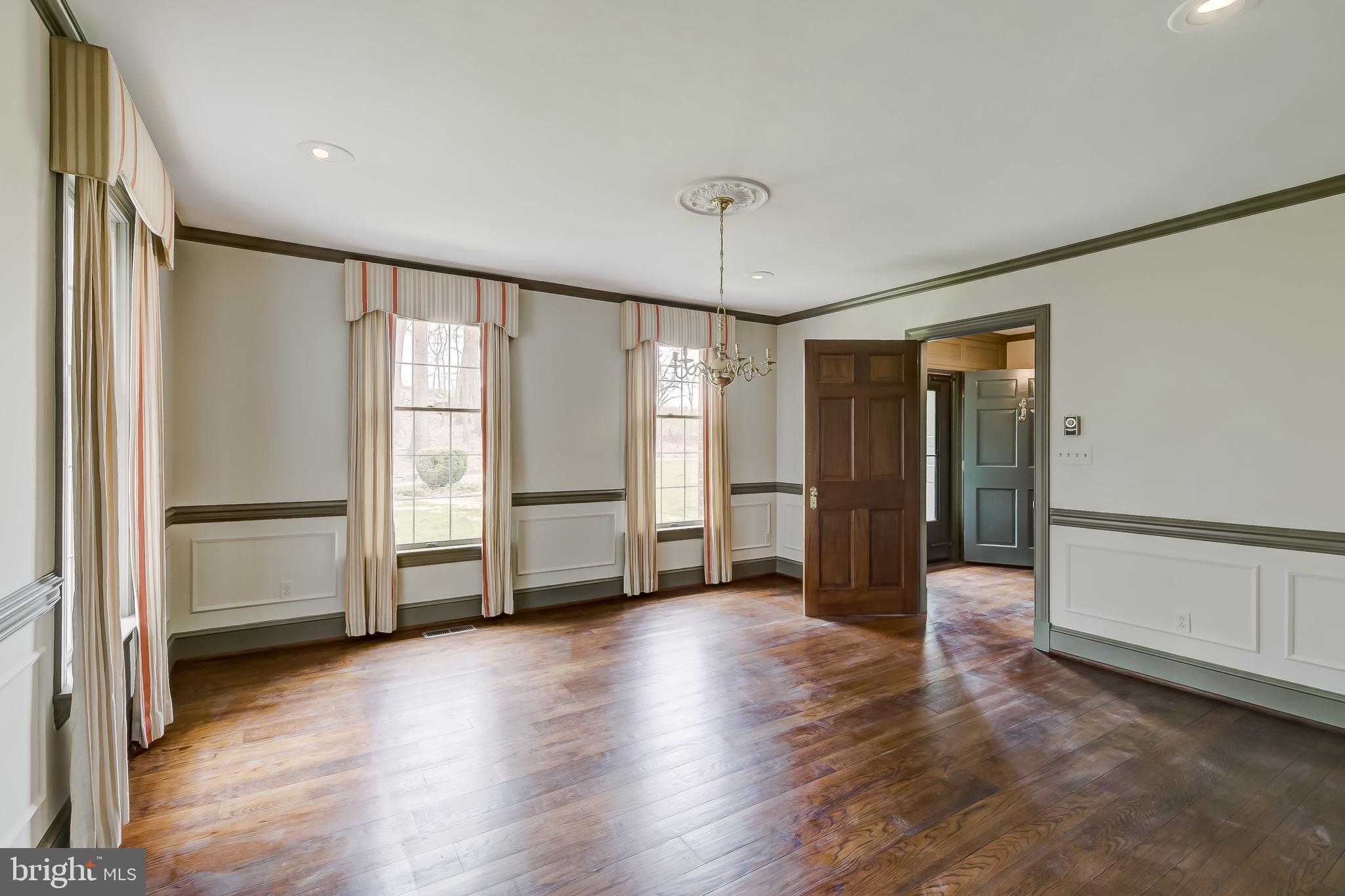 3018 Houcks Mill Road Monkton, MD 21111 - Photo 22 of 62 Dining room