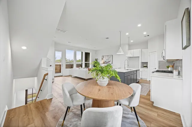 $2,850 | 5107 Avenue J, Houston, TX 77011