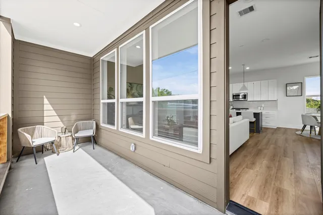 $2,850 | 5107 Avenue J, Houston, TX 77011