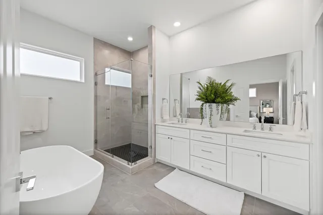 $2,850 | 5107 Avenue J, Houston, TX 77011