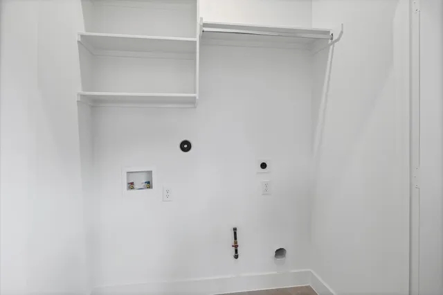 $2,850 | 5107 Avenue J, Houston, TX 77011