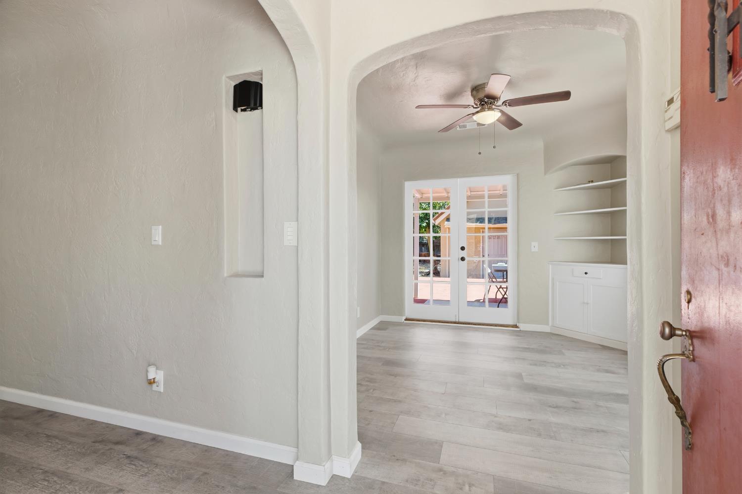 219 Sunset Boulevard Modesto, CA 95351 - Photo 4 of 37