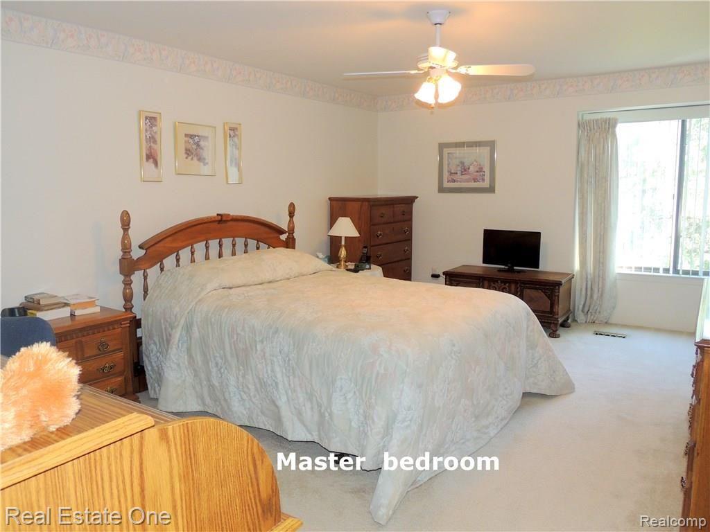 404 Willow Grove Lane, Unit 20 Rochester, MI 48307 - Photo 13 of 34