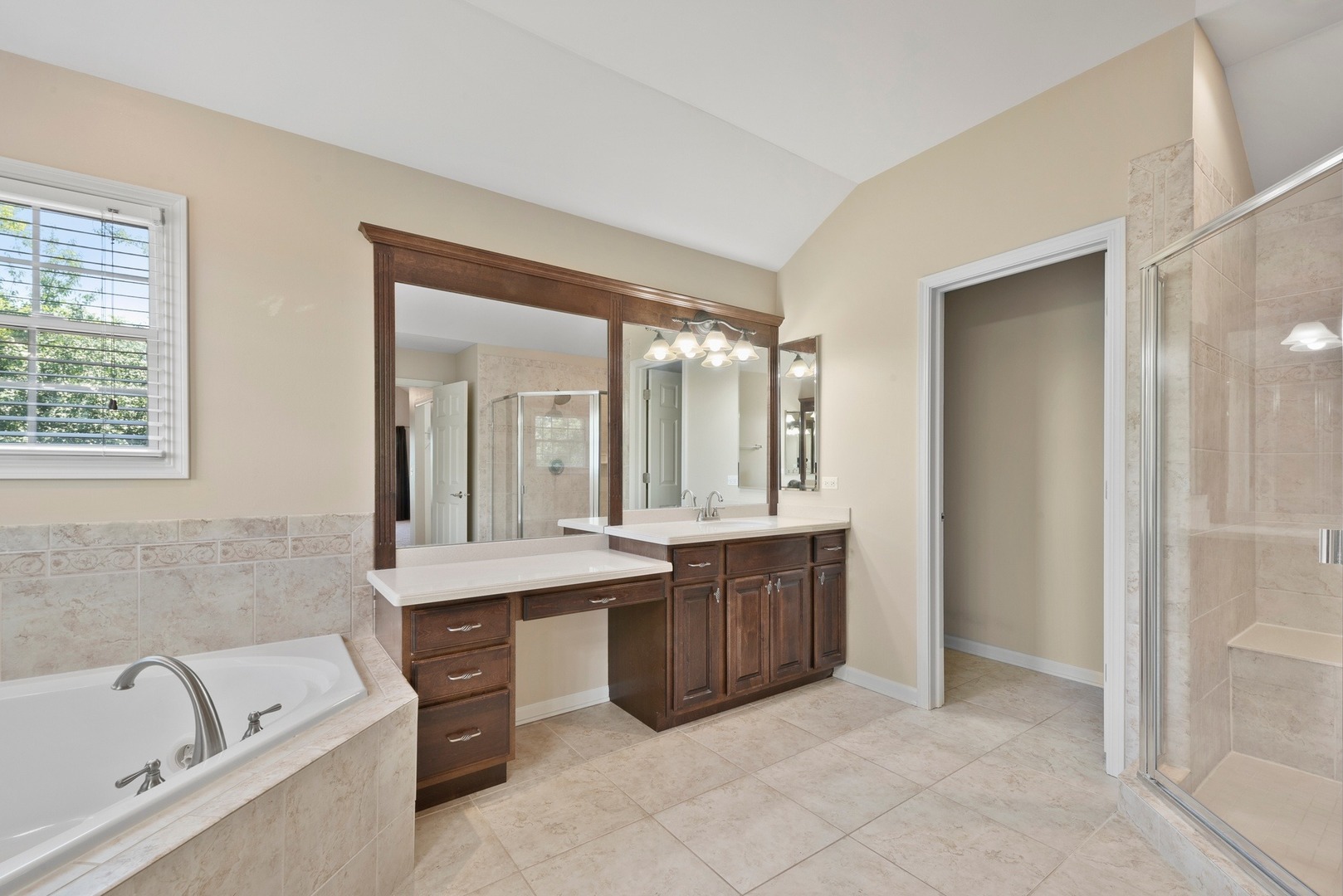 9 Springbrook Lane Algonquin, IL 60102 - Photo 15 of 28