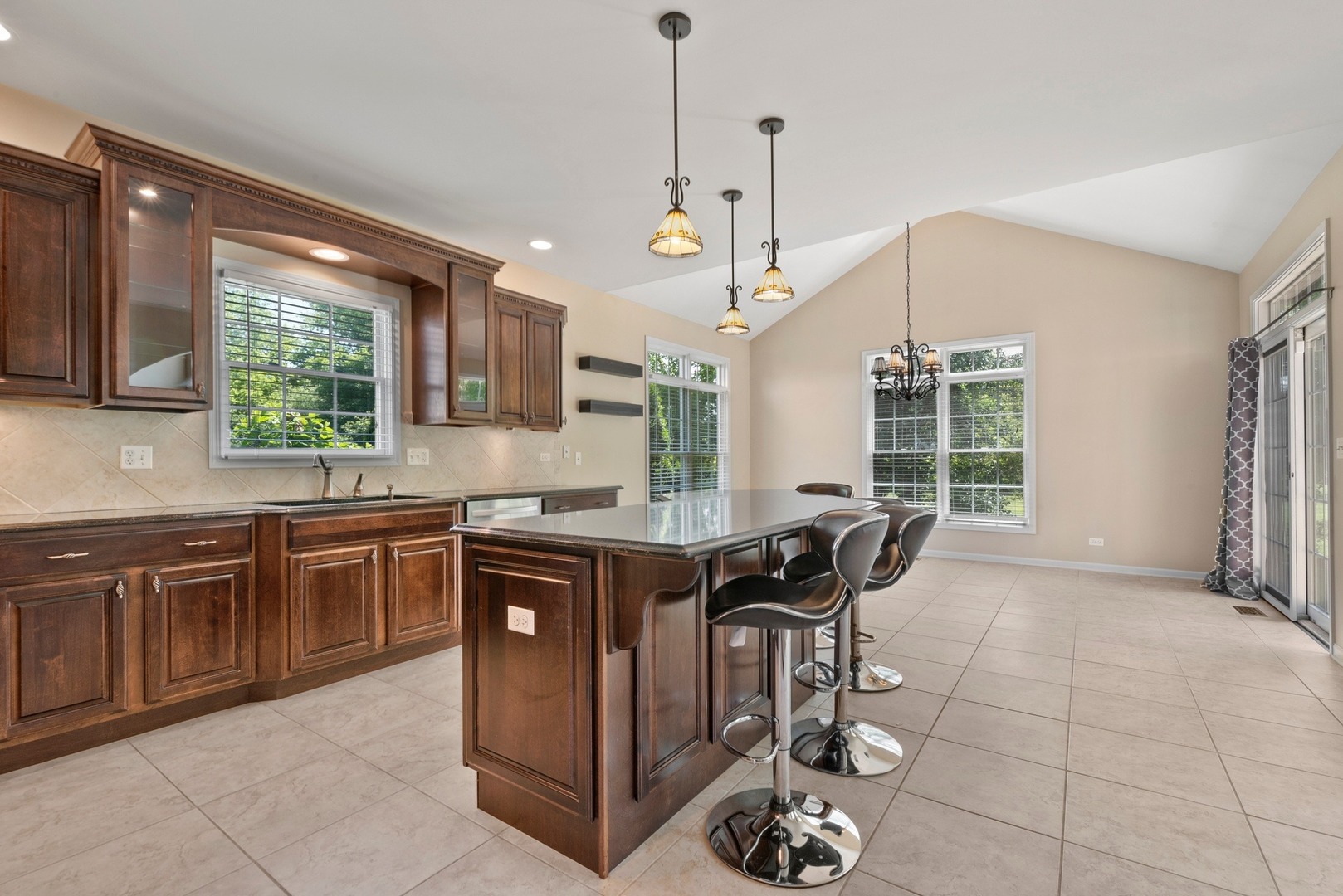 9 Springbrook Lane Algonquin, IL 60102 - Photo 4 of 28