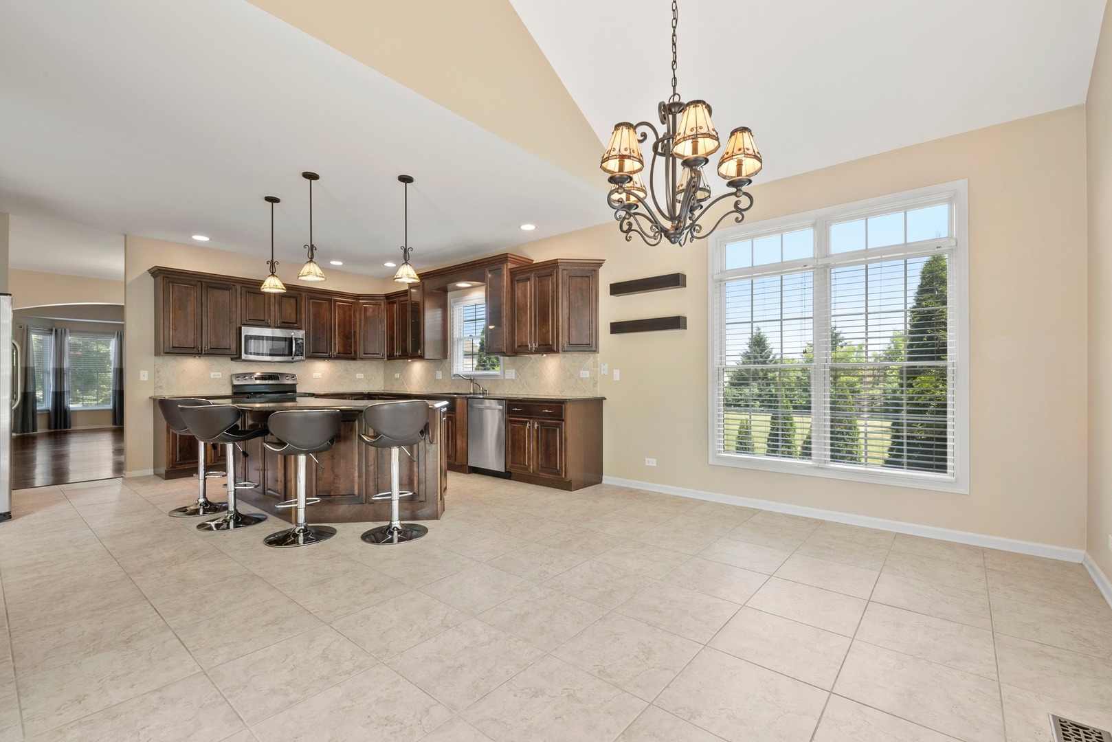 9 Springbrook Lane Algonquin, IL 60102 - Photo 6 of 28