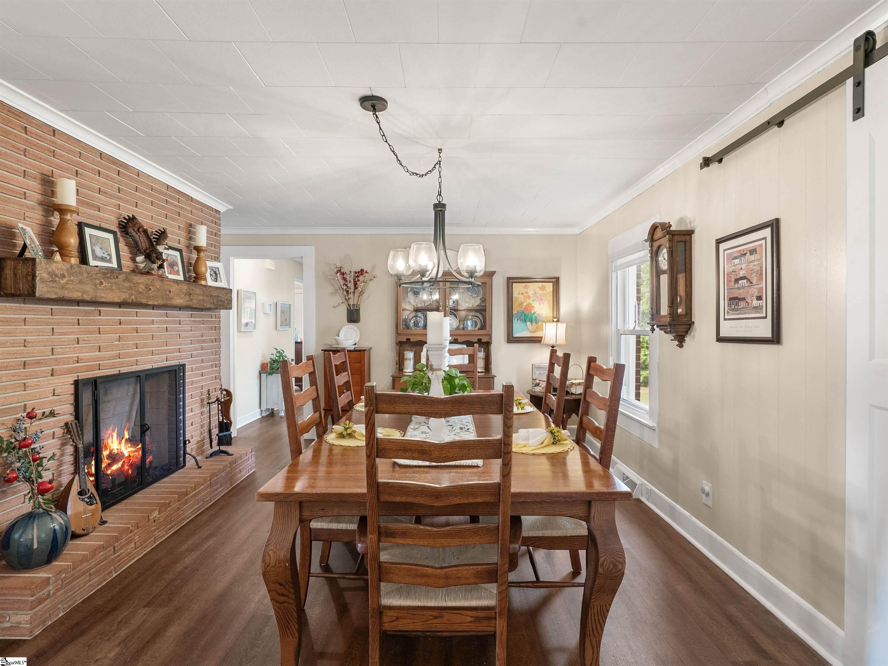 5741 Highway 357 Campobello, SC 29322 - Photo 12 of 39